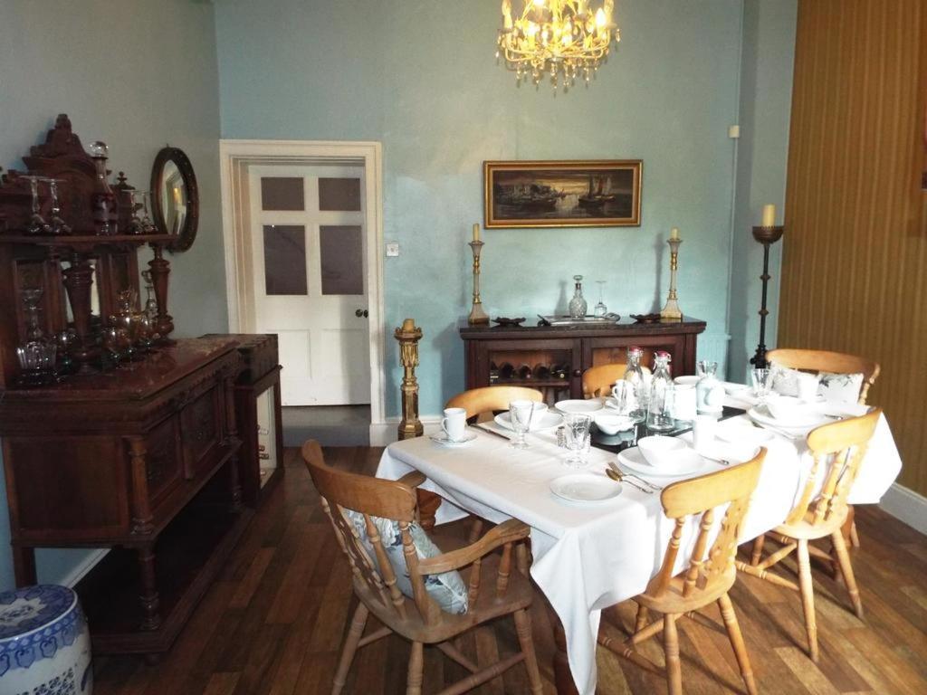 Old Vicarage B&B Колефорд Экстерьер фото